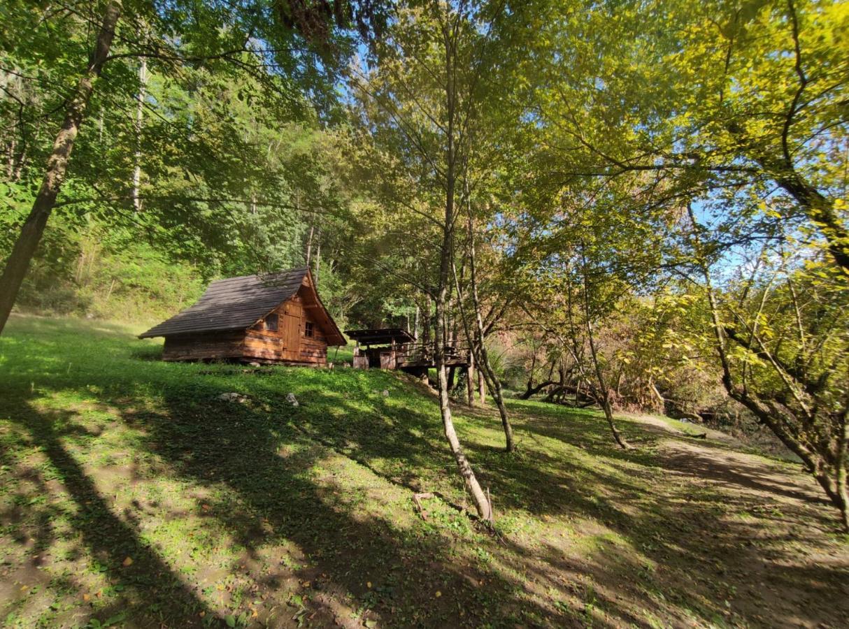 Kolibe - Robinson Camp Kupa Hotel Netretic Exterior photo
